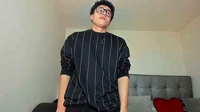 Adonibaskerville4 online show from 04-08-26, 01:56