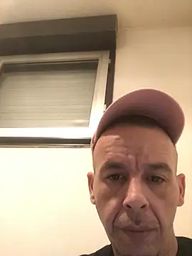 Snapshot of creativeX chatting on 02-03-26, 06:22 creativeX online show from 02-03-26, 06:22