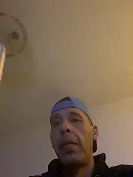 Snapshot of creativeX chatting on 02-28-26, 07:13 creativeX online show from 02-28-26, 07:13