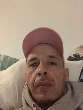 Snapshot of creativeX chatting on 02-05-26, 08:15 creativeX online show from 02-05-26, 08:15