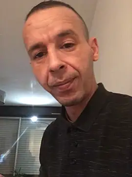 Snapshot of creativeX chatting on 02-08-26, 11:02 creativeX online show from 02-08-26, 11:02