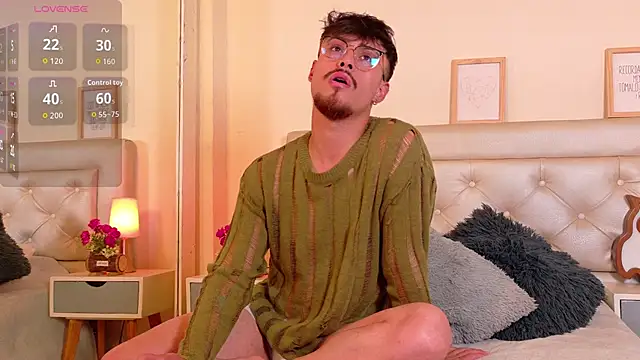 Aiden Gray online show from 02-24-26, 07:48