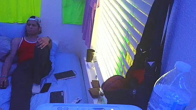 Snapshot of JokerAndyKenwood chatting on 02-25-26, 01:55 JokerAndyKenwood online show from 02-25-26, 01:55