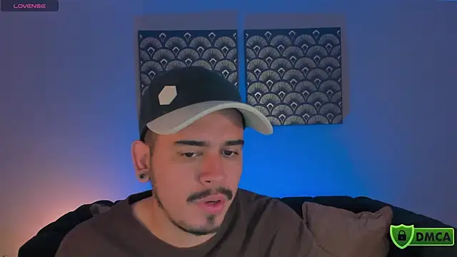 Snapshot of Chriss_Hunt chatting on 02-13-26, 11:43 Chriss Hunt online show from 02-13-26, 11:43