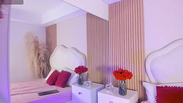 rebeca taylor online show from 03-06-26, 03:12