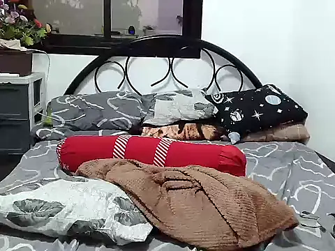 yummychubby29 online show from 03-12-26, 09:57