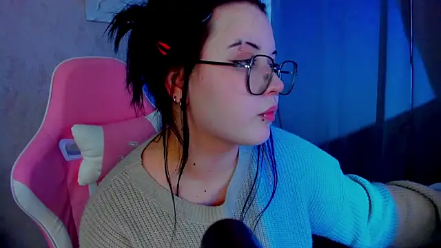 Kira G0ld online show from 04-26-26, 09:17