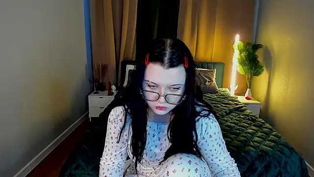 Kira G0ld online show from 02-28-26, 01:05