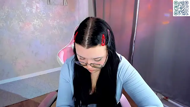 Kira G0ld online show from 05-06-26, 08:40