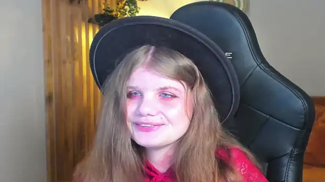 ChloeHalses online show from 05-10-26, 05:04
