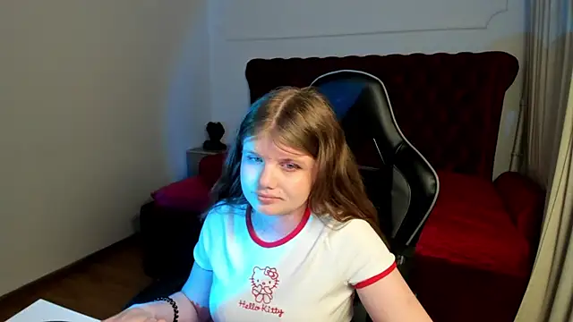 ChloeHalses online show from 06-08-26, 01:28
