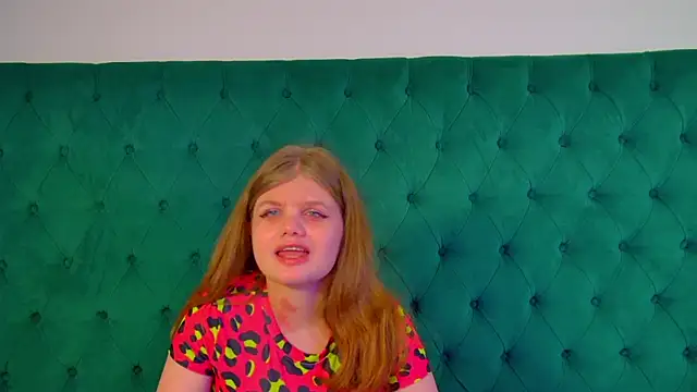 ChloeHalses online show from 04-28-26, 05:12