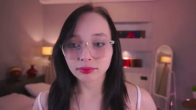 Snapshot of HannaHayles chatting on 02-04-26, 05:52 HannaHayles online show from 02-04-26, 05:52