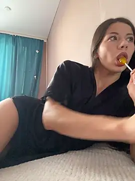 OnlyLeiLa online show from 02-11-26, 04:12