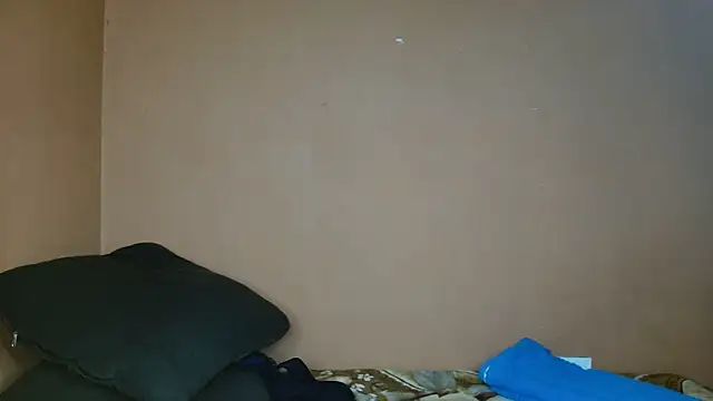 Snapshot of ForeverSexy_ chatting on 04-19-26, 04:52 ForeverSexy online show from 04-19-26, 04:52