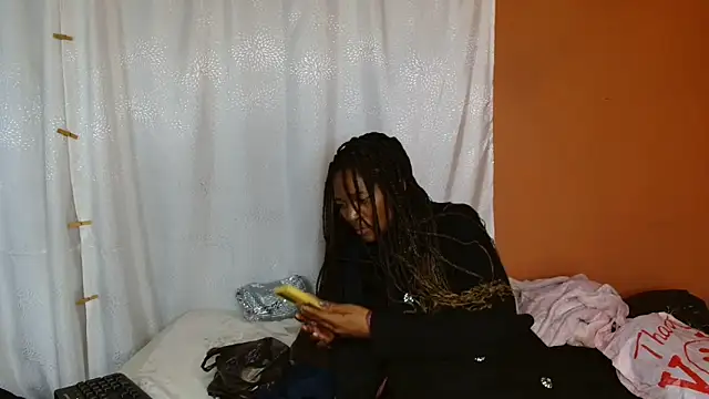 Snapshot of ForeverSexy_ chatting on 05-24-26, 04:51 ForeverSexy online show from 05-24-26, 04:51