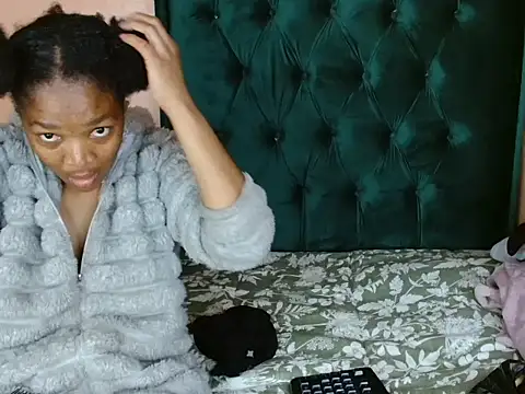 ForeverSexy  online show from 07-16-26, 06:54