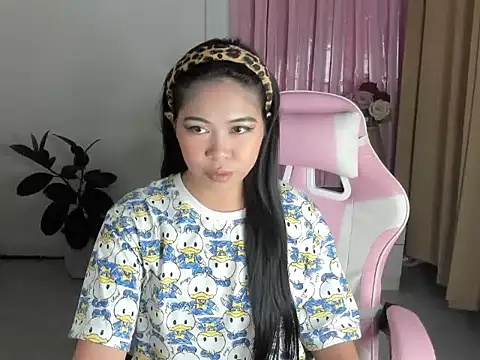 Ursweetyshaine online show from 03-29-26, 01:18