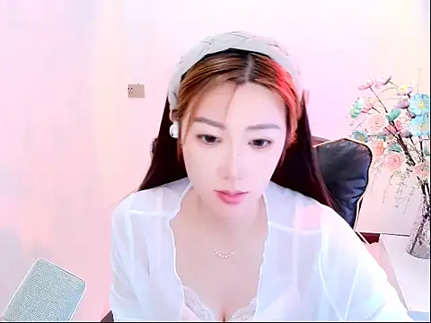 Snapshot of zhuzhu-66 chatting on 05-31-26, 06:08 zhuzhu-66 online show from 05-31-26, 06:08