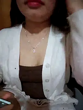 Snapshot of aki_zz69 chatting on 02-11-26, 03:12 aki zz69 online show from 02-11-26, 03:12