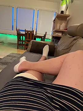 Snapshot of hungryMaya chatting on 02-25-26, 05:02 hungryMaya online show from 02-25-26, 05:02