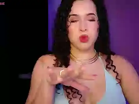 Snapshot of DIVINANGELA chatting on 05-16-26, 03:49 DIVINANGELA online show from 05-16-26, 03:49