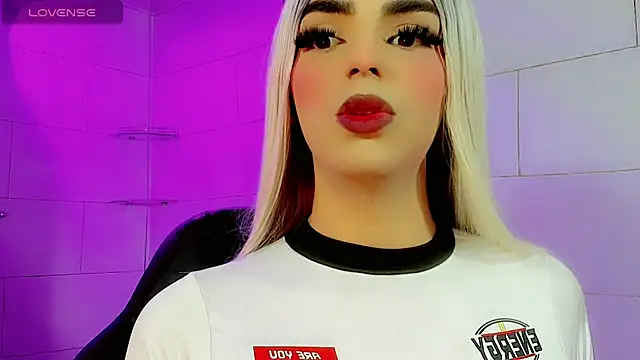 Maddye Fox online show from 05-26-26, 03:15