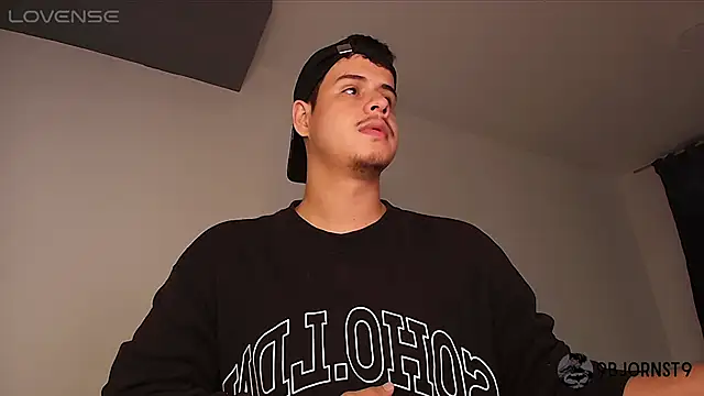 Snapshot of BjornSteel chatting on 02-05-26, 05:14 BjornSteel online show from 02-05-26, 05:14