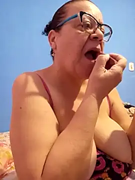 Snapshot of Luach chatting on 04-05-26, 09:10 Luach online show from 04-05-26, 09:10