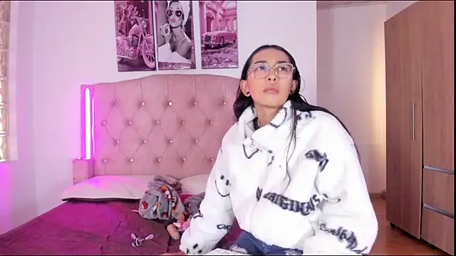 Snapshot of liittle__baby chatting on 02-09-26, 11:52 liittle baby online show from 02-09-26, 11:52