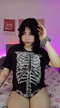 Daniellesins1 online show from 03-01-26, 05:40