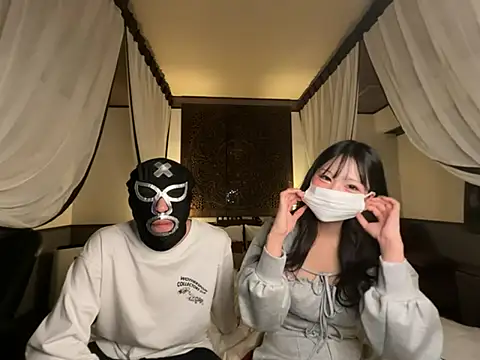 Snapshot of freeterRyo chatting on 03-03-26, 01:40 freeterRyo online show from 03-03-26, 01:40