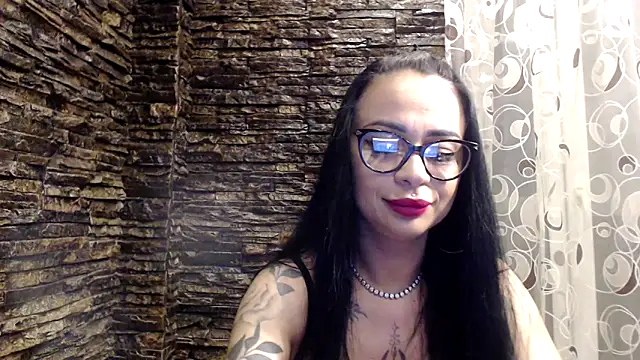 BrianaBloom online show from 05-12-26, 06:47