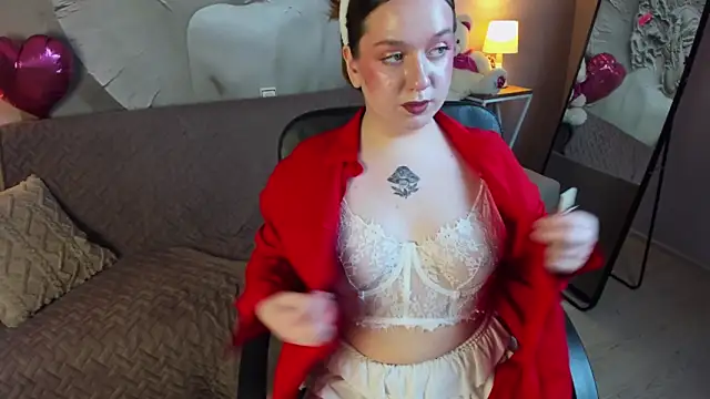 Snapshot of RachelDiRose chatting on 02-15-26, 07:51 RachelDiRose online show from 02-15-26, 07:51