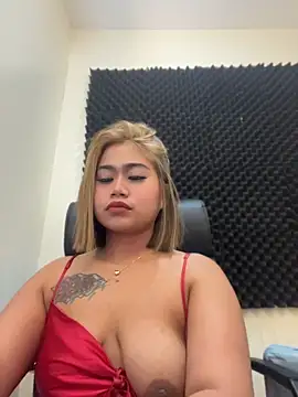 Snapshot of vien_pussy69 chatting on 06-07-26, 03:01 vien pussy69 online show from 06-07-26, 03:01