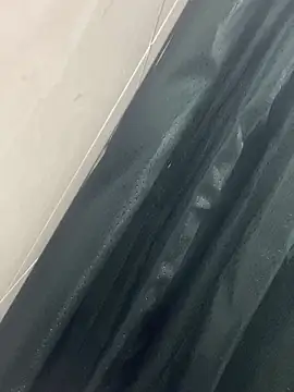 Emma Sanz   online show from 04-08-26, 02:24