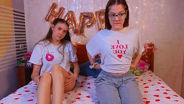 MelanieTwice online show from 02-11-26, 11:43