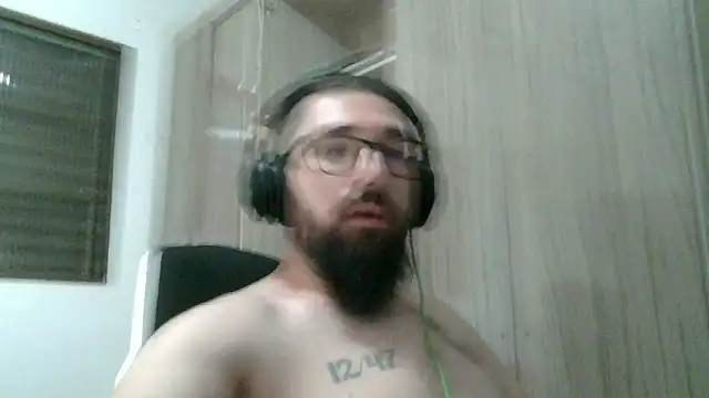 Redlovecouple online show from 02-08-26, 12:03