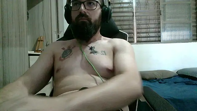 Redlovecouple online show from 03-01-26, 03:56