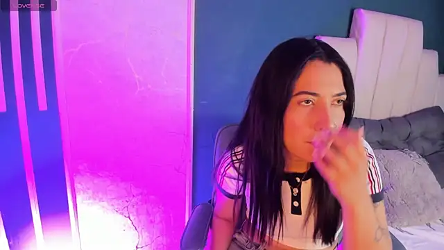 Adrienne   online show from 03-27-26, 08:32