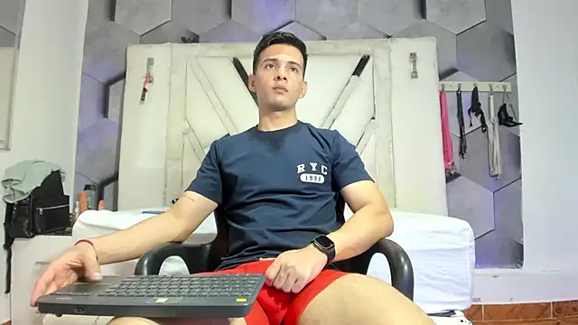 GoldenBoyM online show from 07-11-26, 08:09