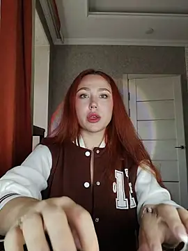 LolaaMint  online show from 03-04-26, 09:50