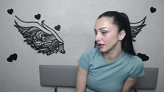 EvaClarkk online show from 05-29-26, 05:13