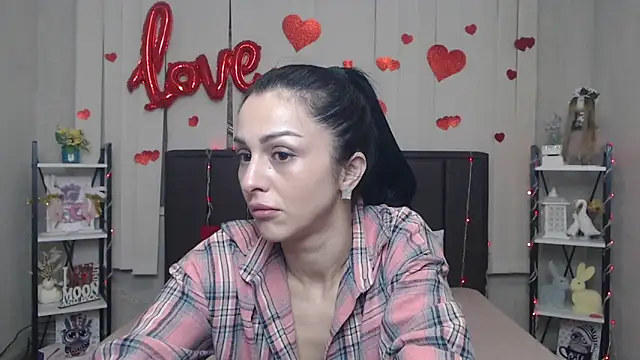 EvaClarkk online show from 04-16-26, 05:19