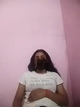 Snapshot of sexy_taniya21 chatting on 03-02-26, 05:20 sexy taniya21 online show from 03-02-26, 05:20