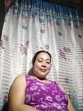 Snapshot of May_Bombs chatting on 02-05-26, 10:44 May Bombs online show from 02-05-26, 10:44