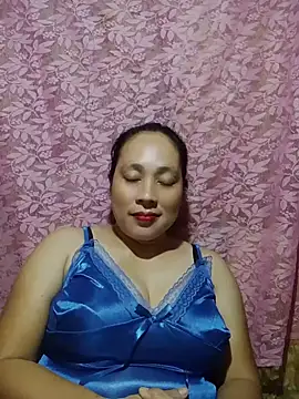 Snapshot of May_Bombs chatting on 03-20-26, 12:28 May Bombs online show from 03-20-26, 12:28