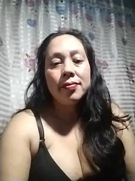 Snapshot of May_Bombs chatting on 02-12-26, 12:38 May Bombs online show from 02-12-26, 12:38