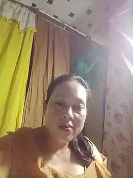 Snapshot of May_Bombs chatting on 02-19-26, 11:56 May Bombs online show from 02-19-26, 11:56