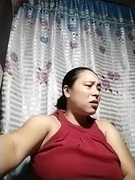 Snapshot of May_Bombs chatting on 02-04-26, 09:43 May Bombs online show from 02-04-26, 09:43